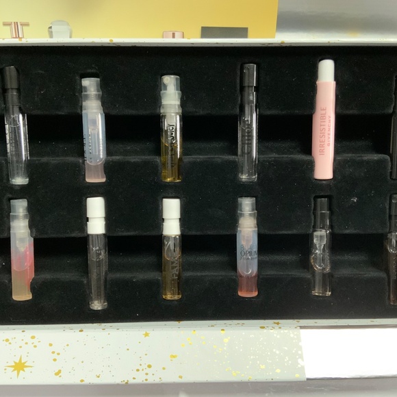 Shoppers Gift Box 12 Sample Perfumes - Picture 3 of 4